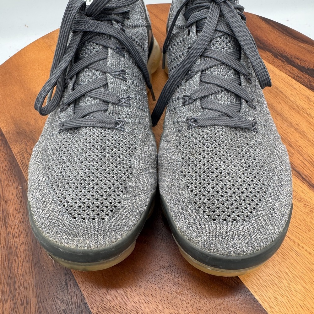 Nike Air Vapormax Flyknit 2 Shoes Mens 10 Chrome Silver Running Athletic Sneaker - Picture 3 of 9